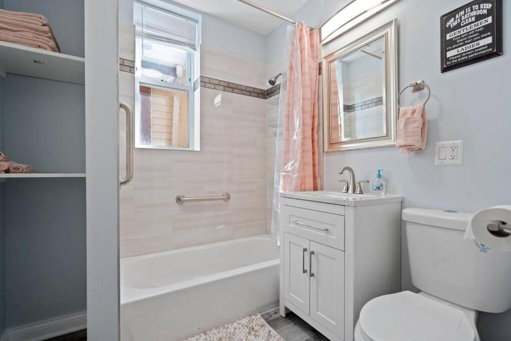 Newly Rehabbed Greystone With 2 Private Apartments, Backyard, Garage, Laundry, Close To Expressway Chicago Ngoại thất bức ảnh